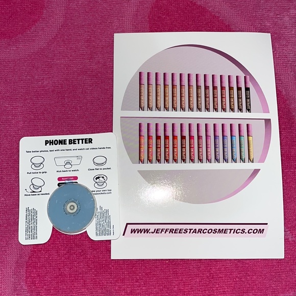 BUNDLE JEFFREE STAR POSTCARDS AND POPSOCKET - Picture 5 of 5